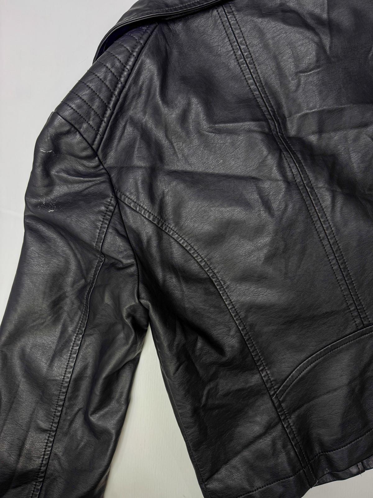 Chaqueta Biker Negra Efecto Piel