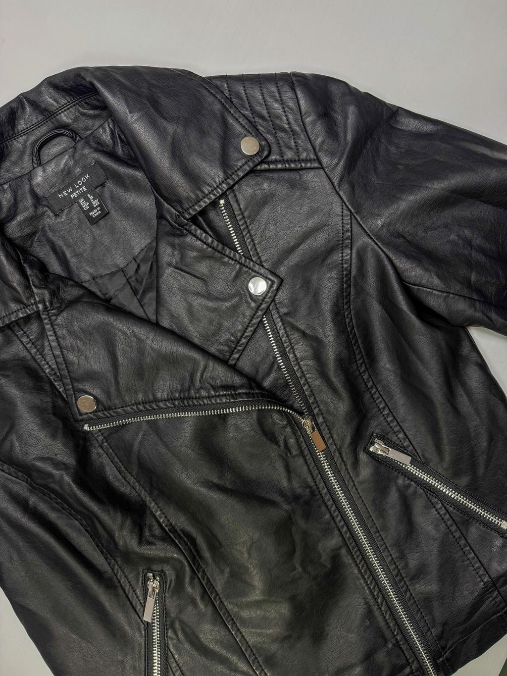 Chaqueta Biker Negra Efecto Piel