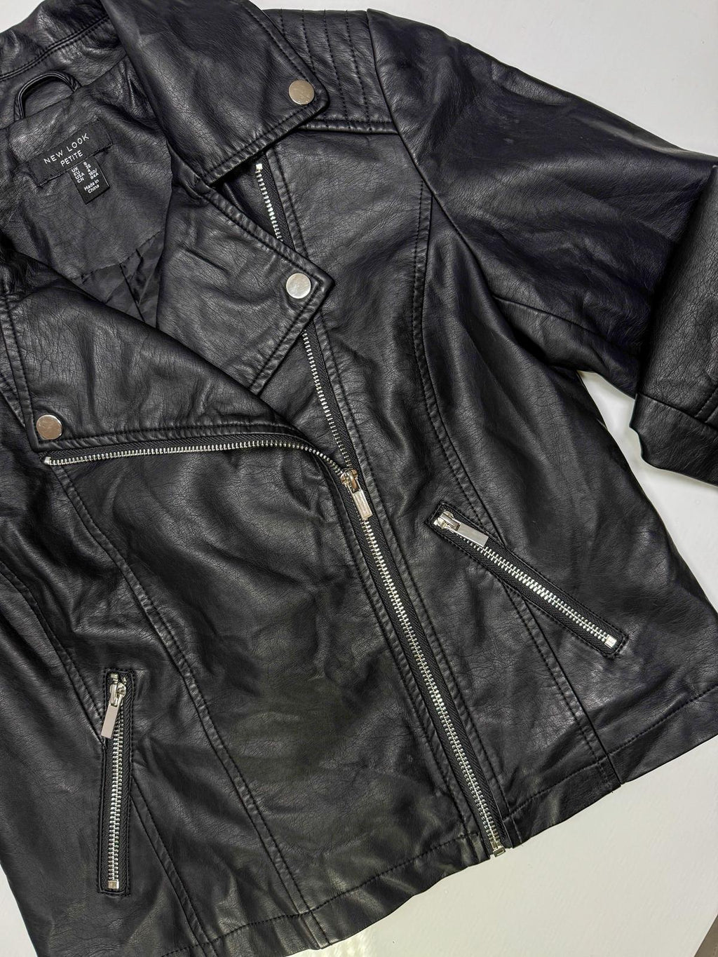 Chaqueta Biker Negra Efecto Piel